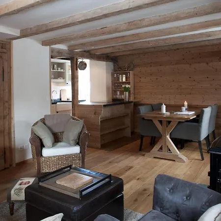 Silverbirch - アパート